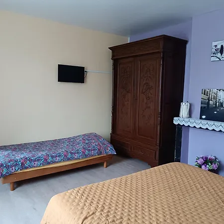 ベッド・アンド・ブレックファスト Au Coeur De L'enclave Moeuvres