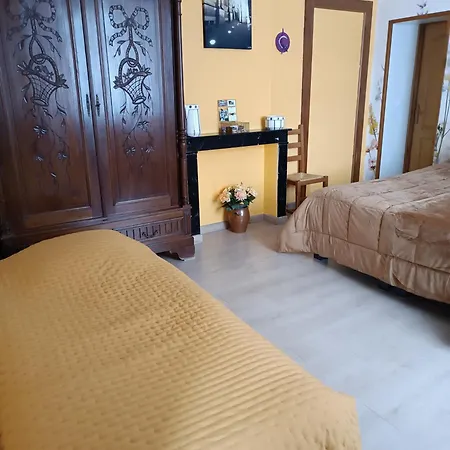 Au Coeur De L'enclave Bed & Breakfast Moeuvres
