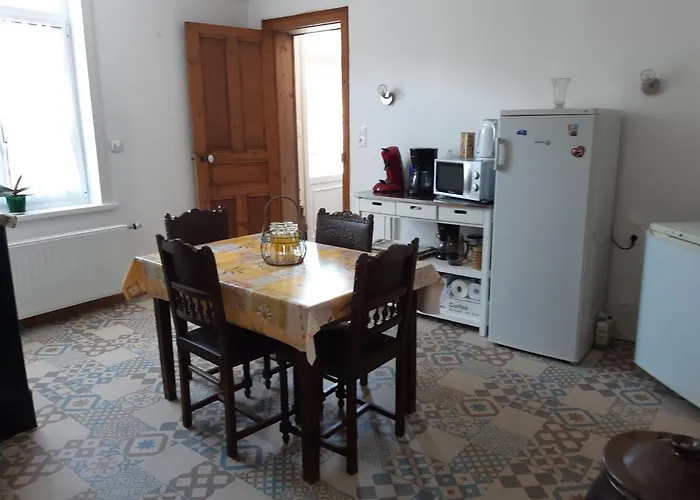 Bed & Breakfast Au Coeur De L'enclave
